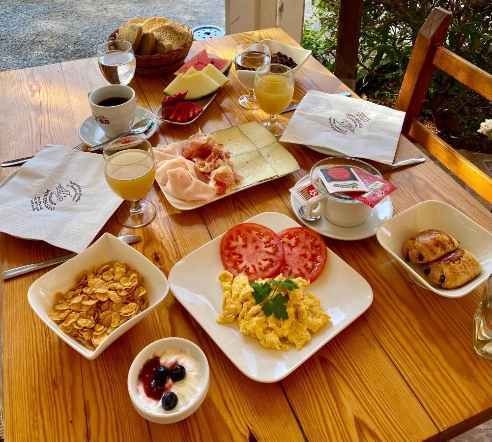 Hostal Restaurante Pou Des Lleo 산트 카를레스 데 페랄타 외부 사진