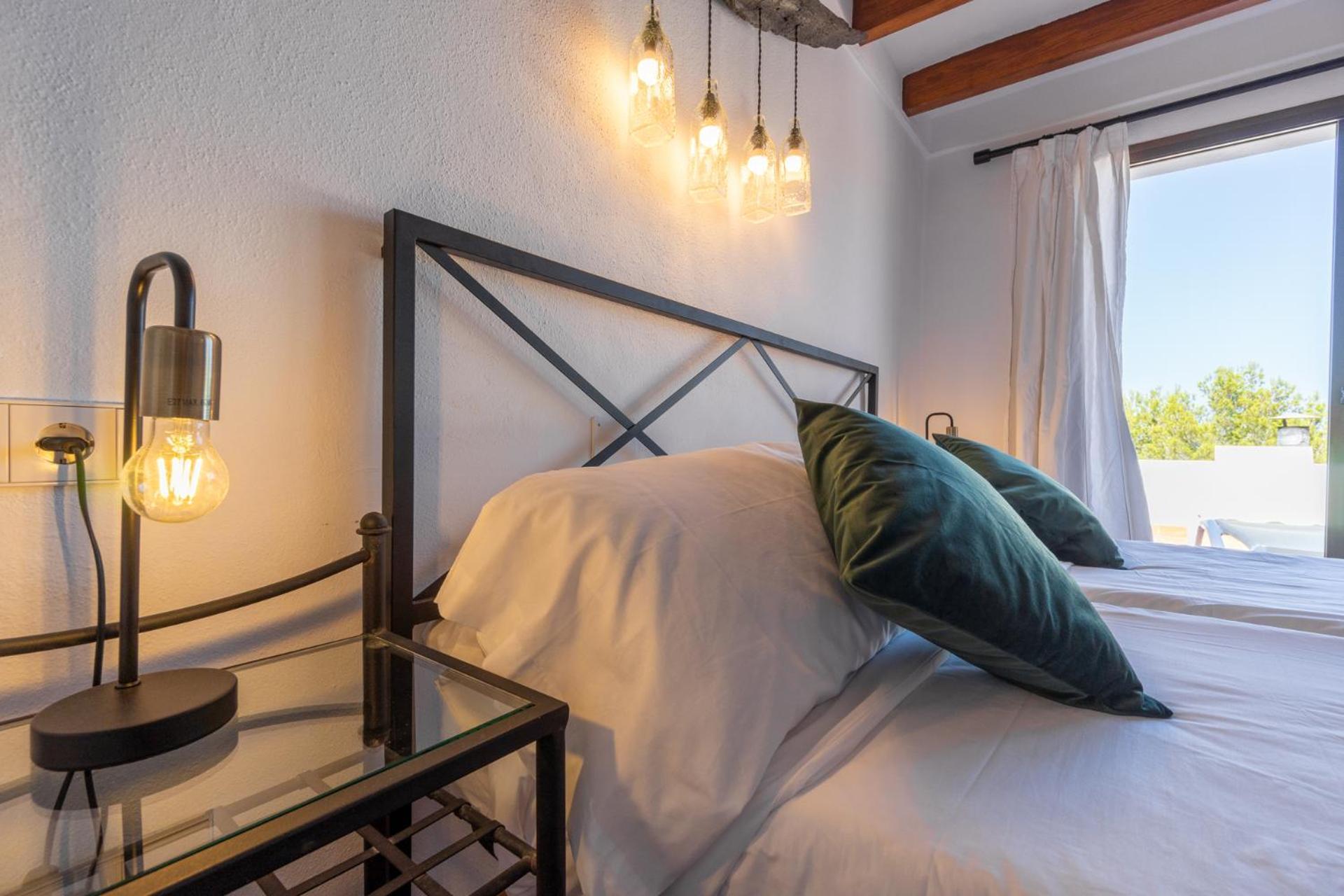 Hostal Restaurante Pou Des Lleo 산트 카를레스 데 페랄타 객실 사진