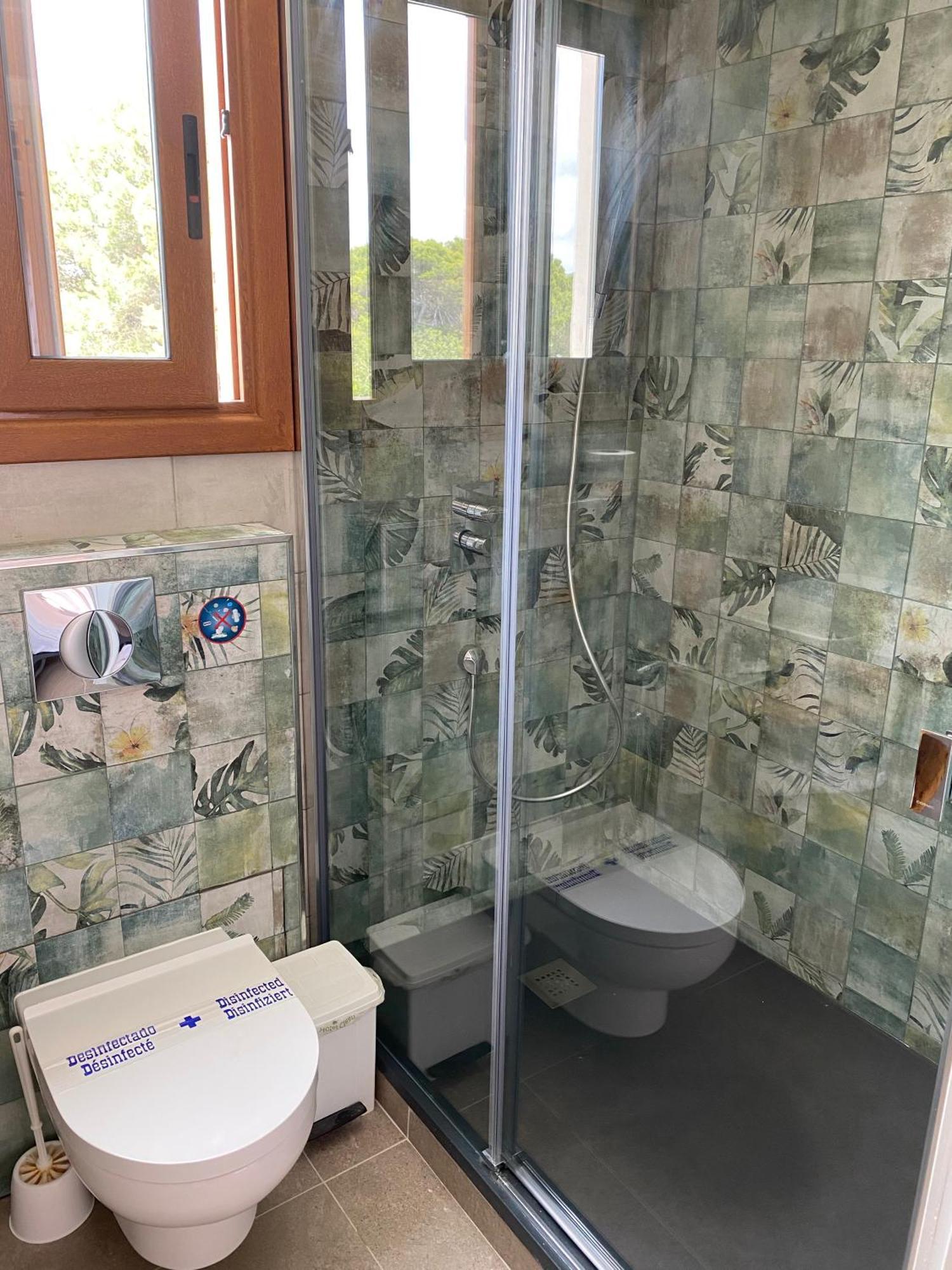 Hostal Restaurante Pou Des Lleo 산트 카를레스 데 페랄타 객실 사진
